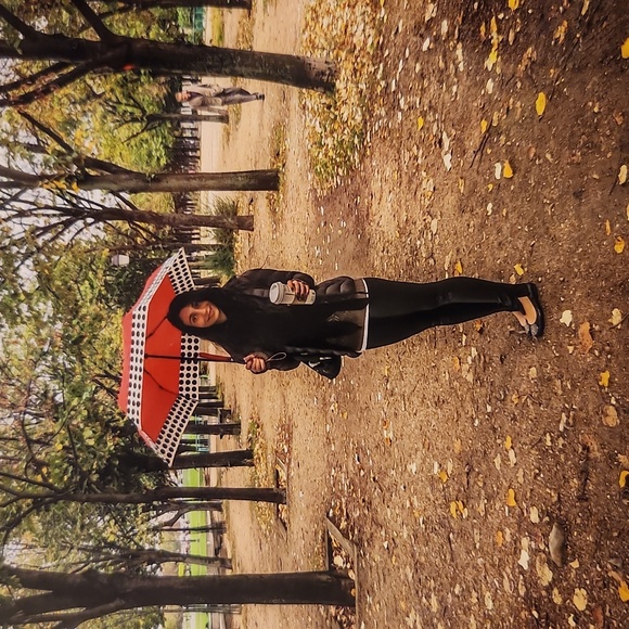 $8 POP-UP SHOW - Picture 10 of 16